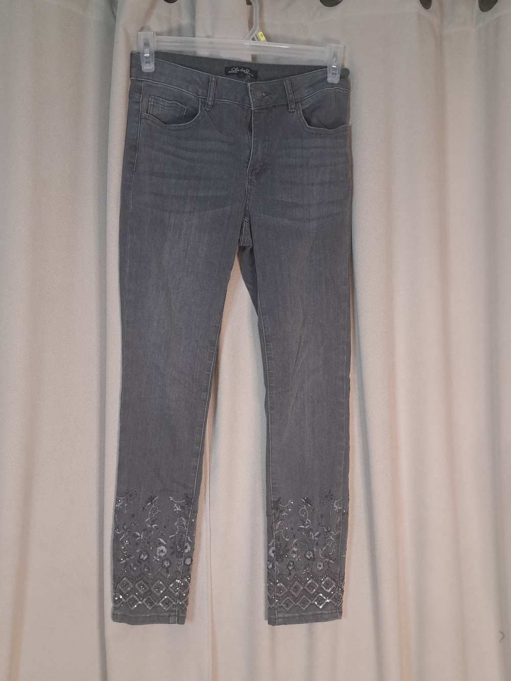 Charlie B Gray Embellished Cropped Jeans. Size 6